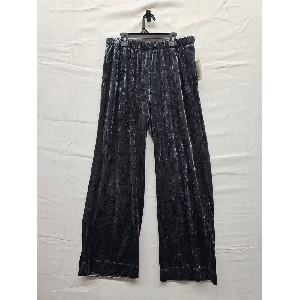 A New Day Black Crushed Velvet Wide Leg Pants Elastic Waist Size Medium NWT
